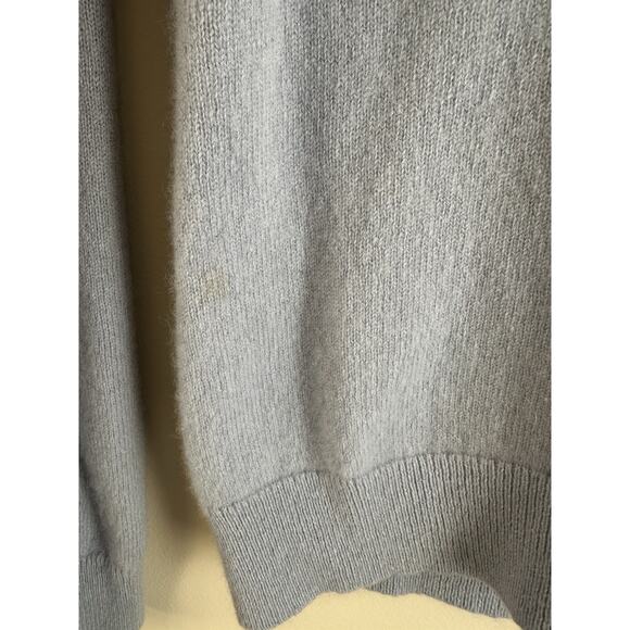 Lord & Taylor 100% Cashmere Sweater Baby Blue V-Neck - Size S/P - Picture 4 of 5